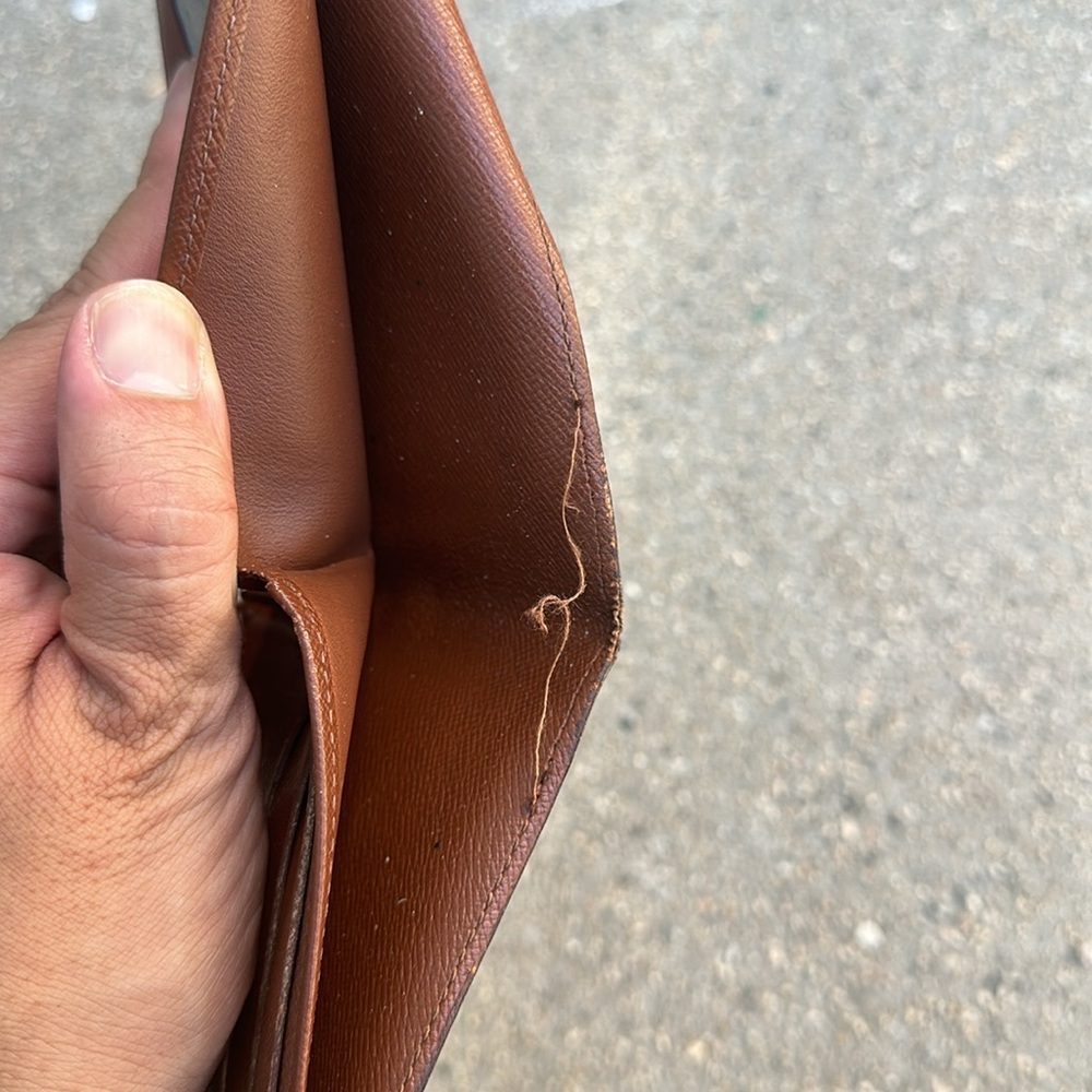 Louis Vuitton Wallet… Aged - Picture 4 of 4